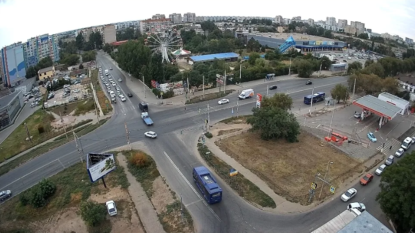 Стабильность по-астрахански: тридцать городских станций заправляют сегодня нечетных