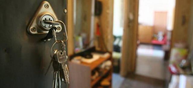 В Астраханской области бывшего военного суд выселил из квартиры