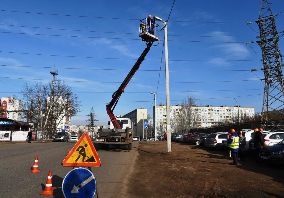 Привет, Горсвет. На одной из улиц Астрахани стало светлее