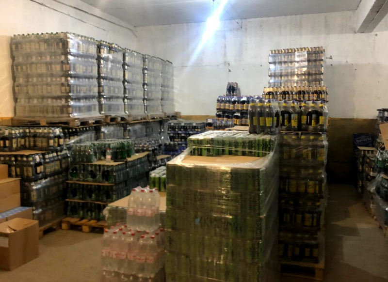 В Астраханской области изъяли баснословное количество пива: видео