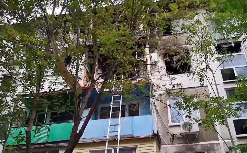 Астраханца, в чьей квартире взорвался газ, будут судить за причинение смерти по неосторожности 