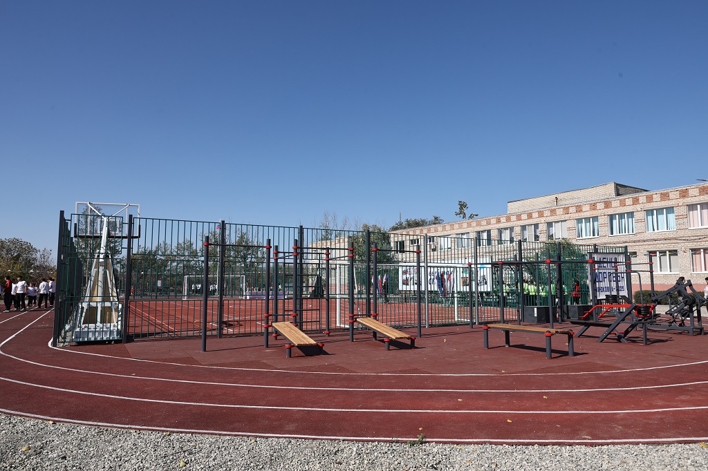 Современный спорткомплекс открылся в астраханском селе