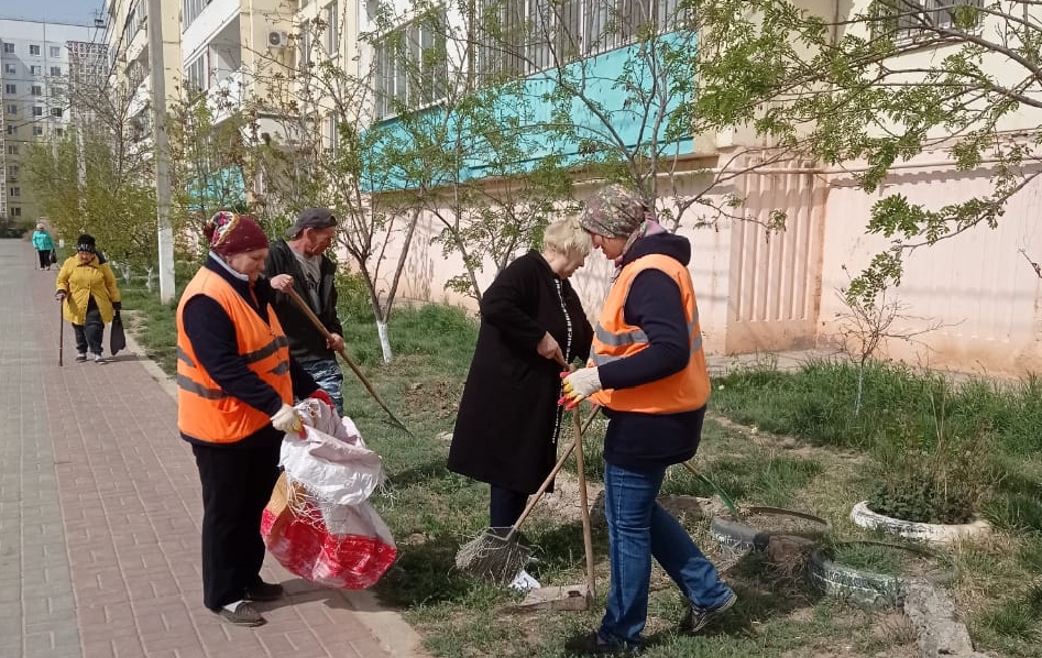 К месячнику чистоты в Астрахани присоединились свыше 90 УК и ТСЖ 