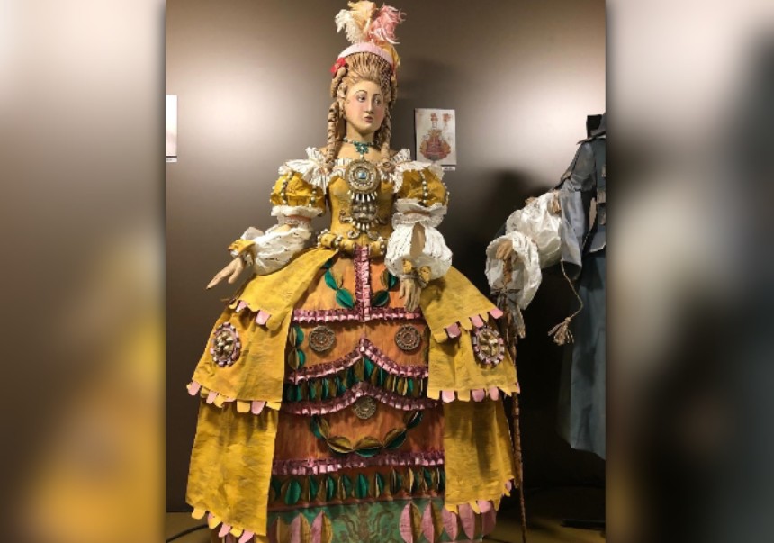 В Астрахань привезли экспозицию театральных костюмов Школы-студии МХАТ
