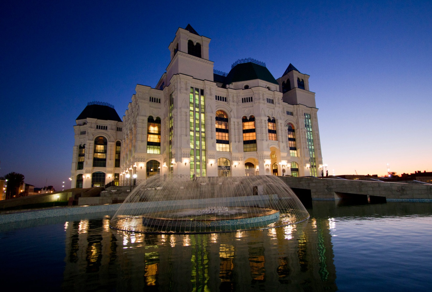 На астраханской сцене выступят артисты Большого театра, Мариинки и Московской «Новой оперы»