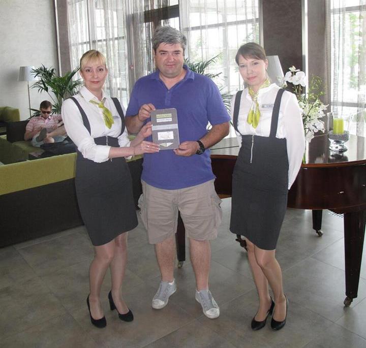 Гастролирующая банда блогеров коллекционирует ключи от отелей: начали с Астрахани!