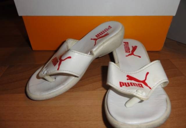 Астраханские погранцы не пропустили две тонны поддельной обуви «PUMA»