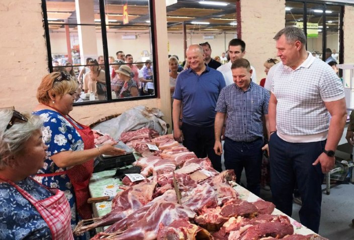 Руководители региона и Астрахани поздравили с профессиональным праздником работников торговли