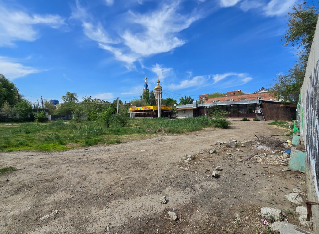 В Астрахани вновь будут решать судьбу сквера на Селенских 