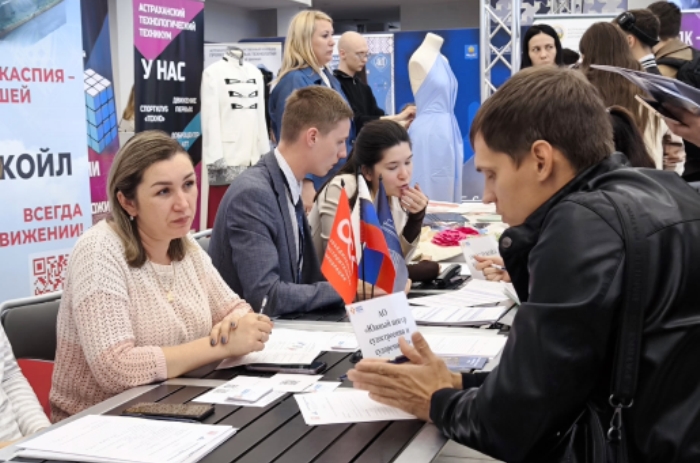 Каких работников в этом году искали почти полторы тысячи астраханских работодателей