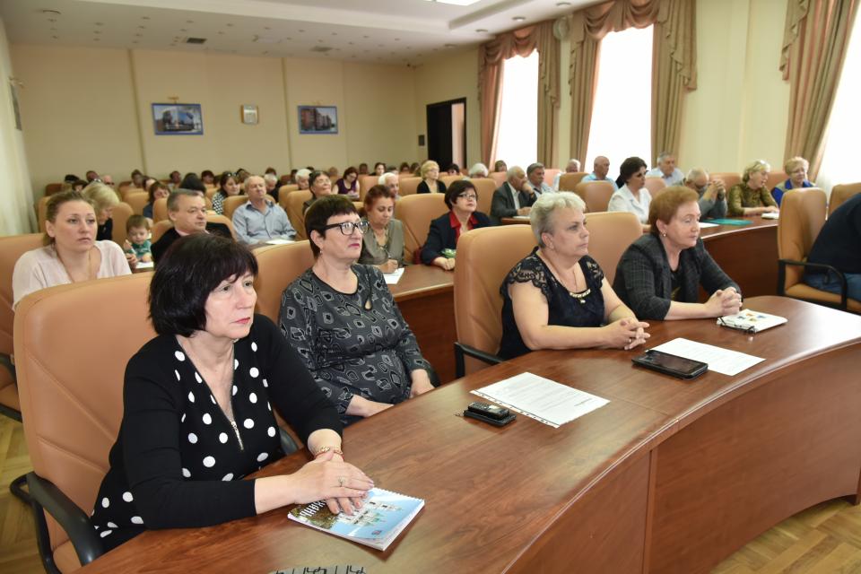 Комфортный город начинается с комфортного двора