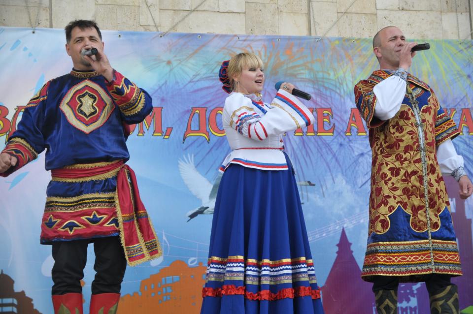 Астраханцев все лето ждут народные гулянья, живая музыка  и концерты  под открытым небом