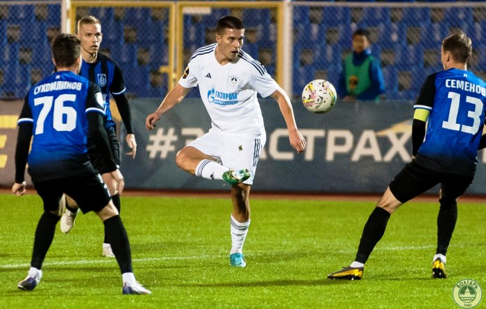 Футбольный год «Волгарь» и СК «Астрахань» завершили мирно