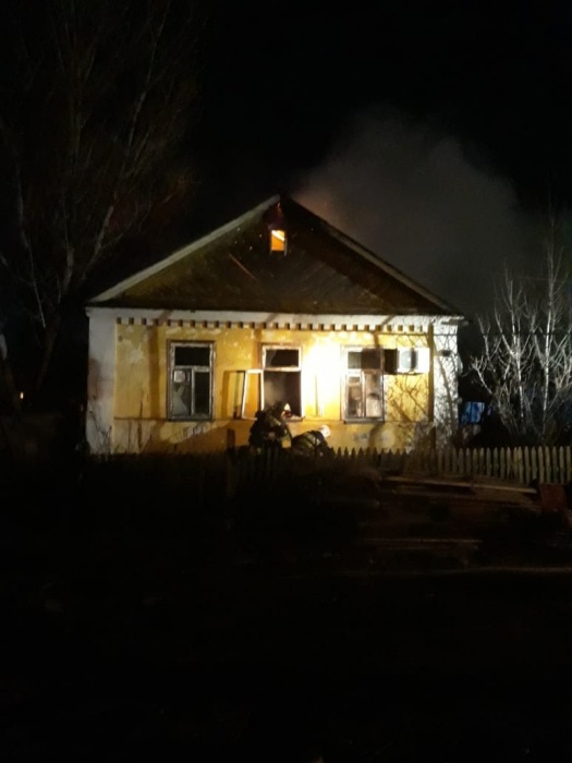 Крупный пожар в Астрахани унес жизнь женщины