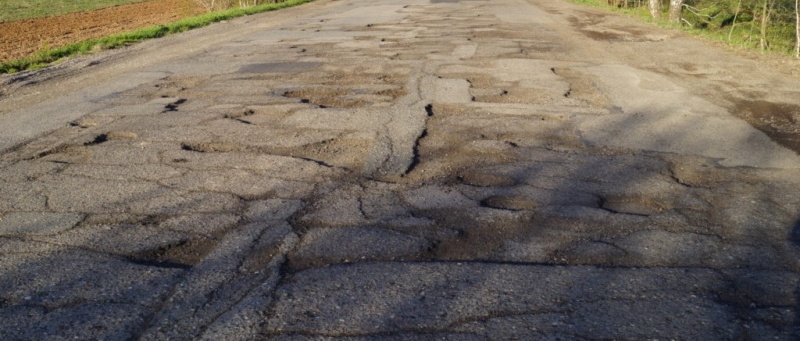 Прокуратура обнаружила в Астраханской области всеми забытые дороги
