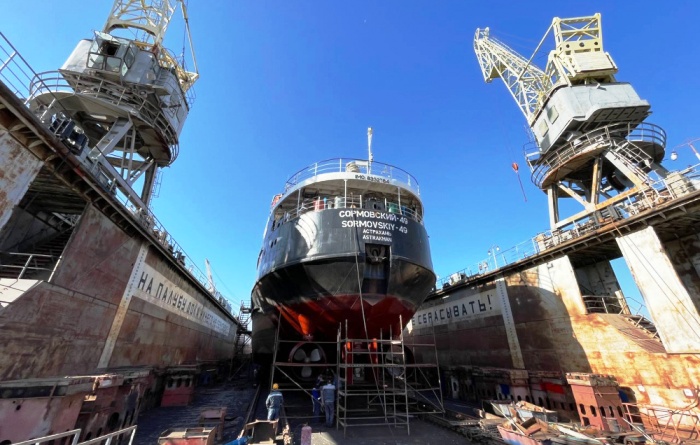 Астраханские власти намерены решить кадровый вопрос в судостроении