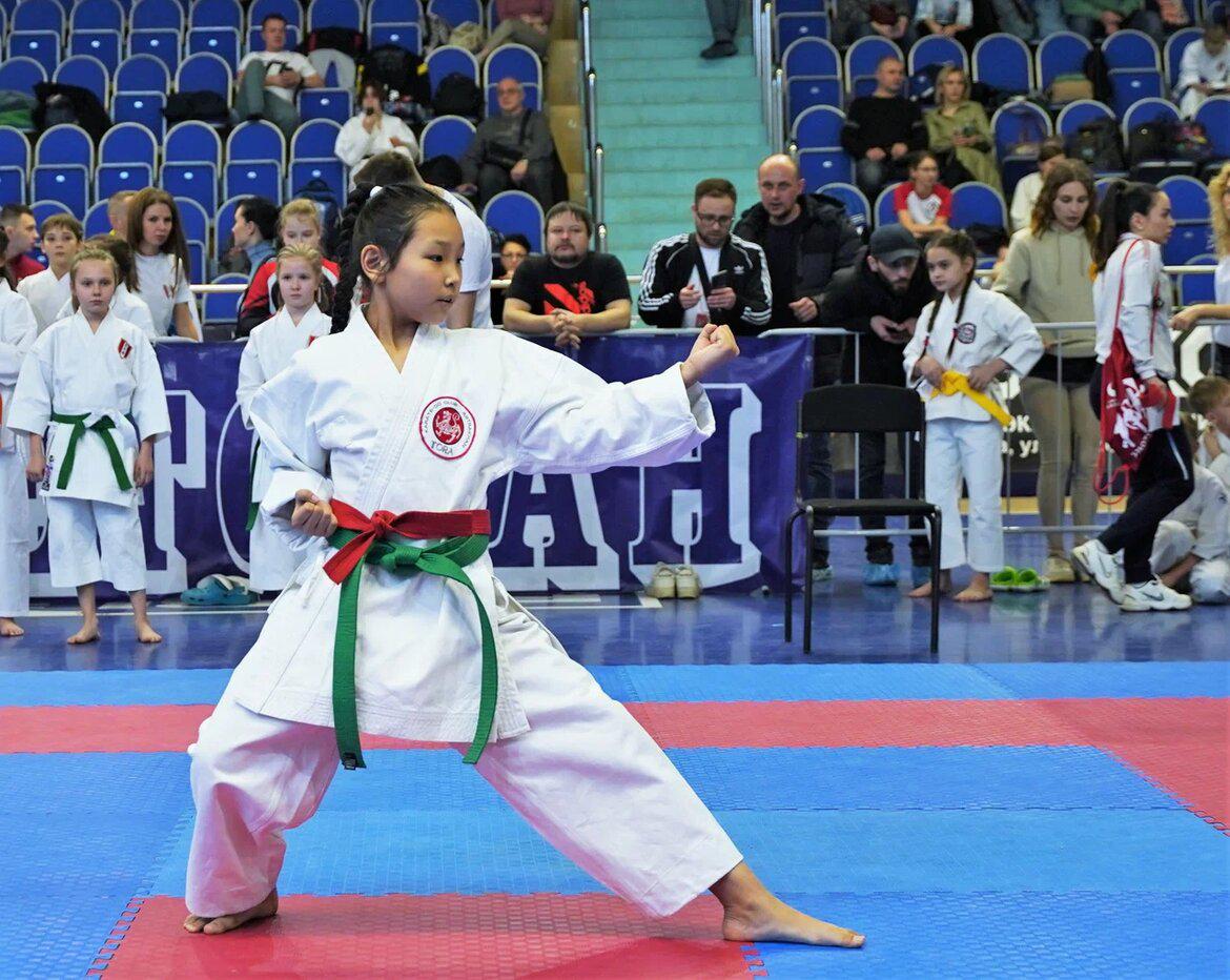 Астраханские каратисты завоевали более 80 медалей на соревнованиях по восточному единоборству сётокан