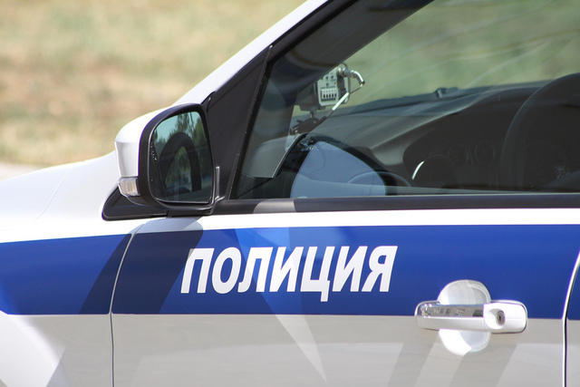 Астраханские полицейские помогли мужчине, которого хотели задержать