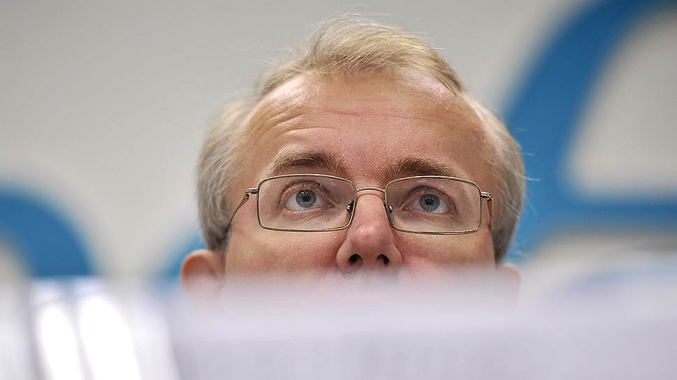 Олег Шеин тоже требует переименовать улицу, площадь и два переулка