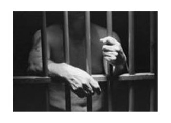 Астраханцу грозит 5 лет тюрьмы за 8 тысяч, украденных у сожительницы