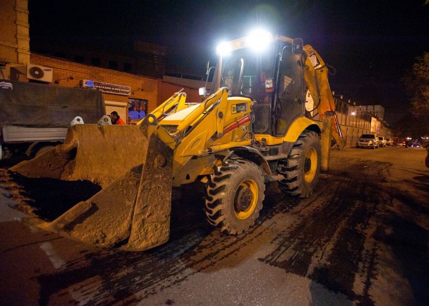Астраханские власти обещают отремонтировать дороги на 68 улицах