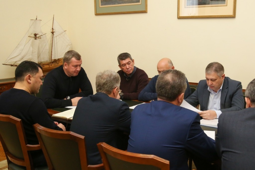 Врио губернатора Сергей Морозов собрал правительство на оперативное совещание 