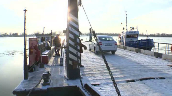 Астраханские паромные переправы готовятся к тяжелым временам