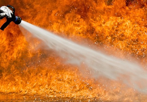 Сегодня ночью в Астрахани горел пристрой