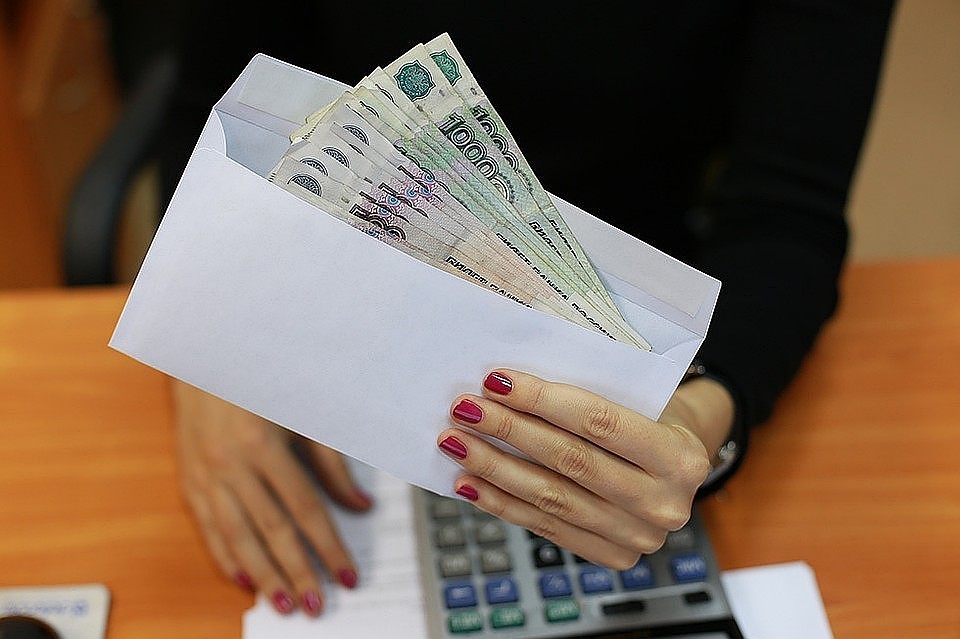 В Астрахани главный документовед жилищного управления минобороны обвиняется в мошенничестве