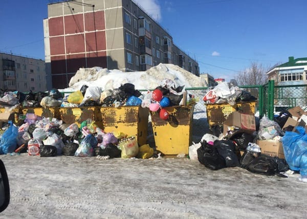 Почему астраханцам до сих пор не сделали перерасчет за мусорные тарифы? Депутаты требуют ответа от Экоцентра