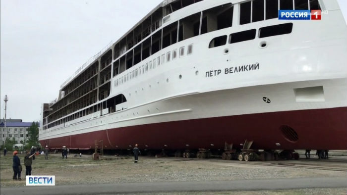 Строящийся на ССЗ «Лотос» круизный лайнер «Петр Великий» станет плавучей гостиницей на время саммита