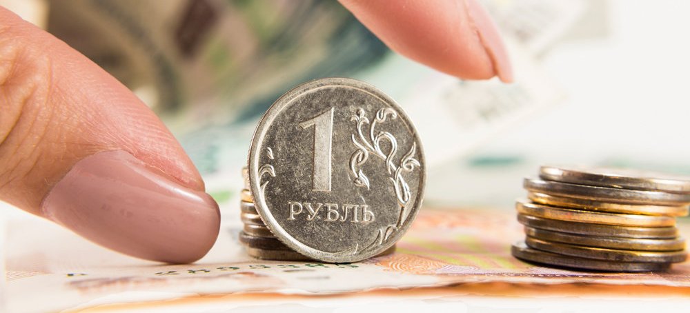 Опасаясь остаться без помощников на кухне, астраханка погасила долг