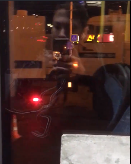 В Астрахани автомобиль с заключенными попал в аварию: видео