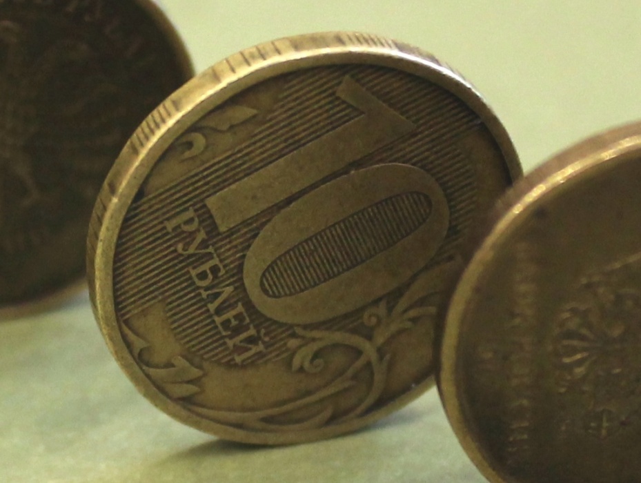 В Приморье обсуждают зарплату губернатора Олега Кожемяко. А что у Игоря Бабушкина?