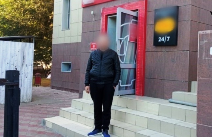 В Астрахани игрок на ставках проиграл почти 15 млн рублей, взятых обманом у родных и знакомых