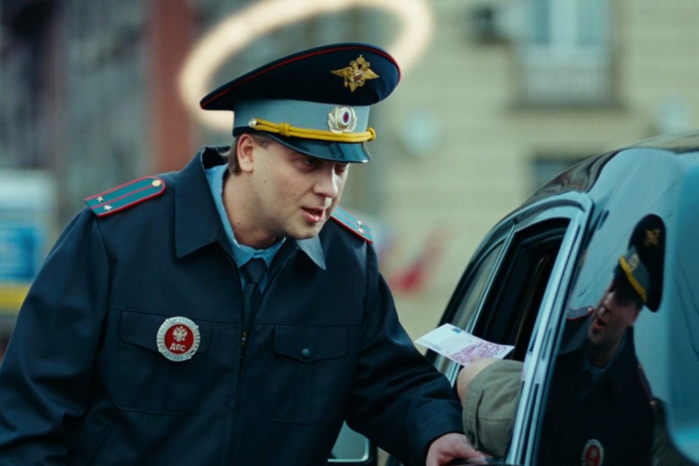 За взятку в 500 рублей мужчину наказали на 20 тысяч