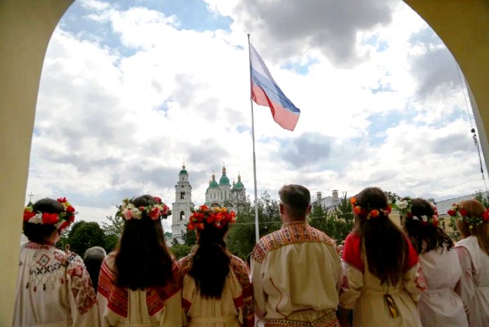 Ко Дню Государственного флага России в Астраханской области организуют более 20 мероприятий