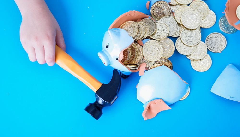 Астраханская область погасила 10 миллиардов госдолга