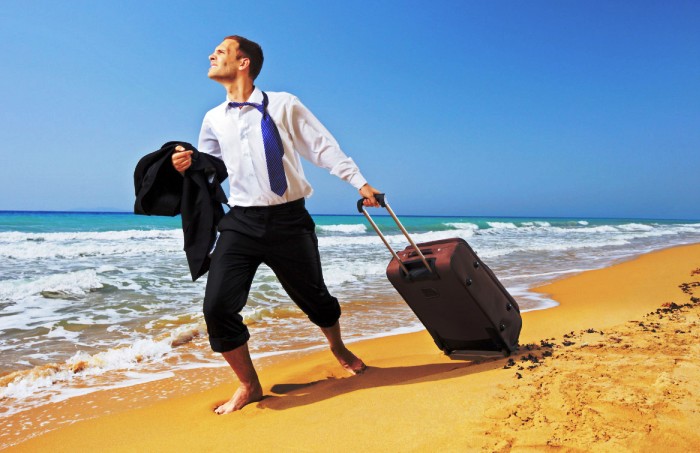 Неделя плюс: в Госдуме предложили увеличить отпуска в России до 35 дней