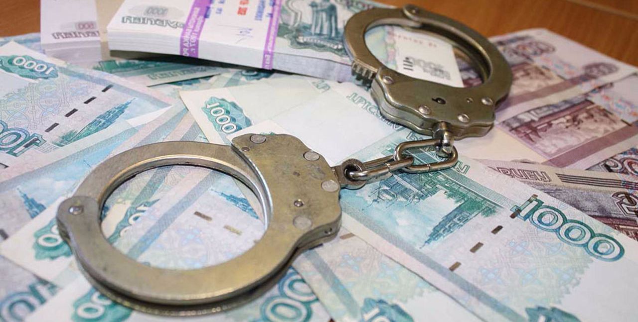 В Астрахани экс-полицейский пошел под суд
