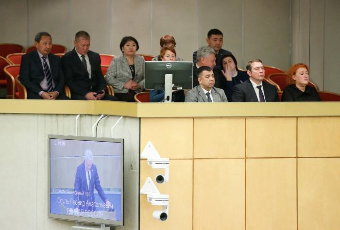 Главврачи астраханских медучреждений побывали на правительственном часе с министром здравоохранения Михаилом Мурашко в Госдуме