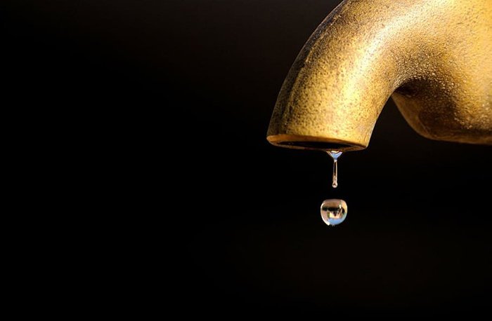 Из-за крупной аварии поселок под Астраханью остался без воды