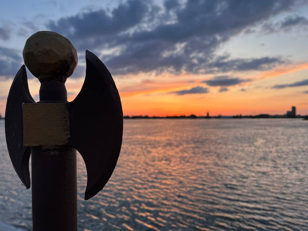 Завтра в Астрахани продолжит задувать