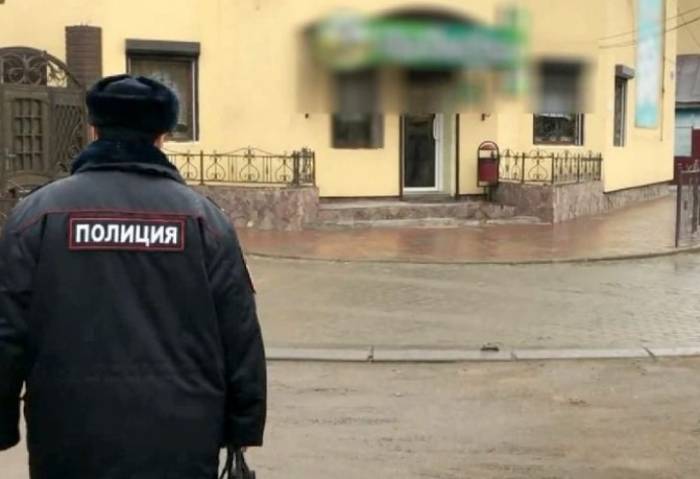 Шашлык и шаурму в одной из точек общепита в Астрахани готовили нелегалы