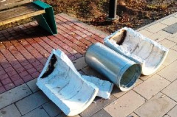 В Ахтубинске вандалы вновь устроили погром в парке «Летный»