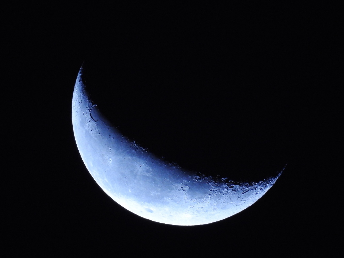 Астраханцы увидят голубую луну