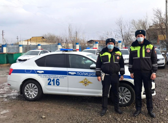 Астраханские полицейские помогли доставить в больницу истекающего кровью ребенка