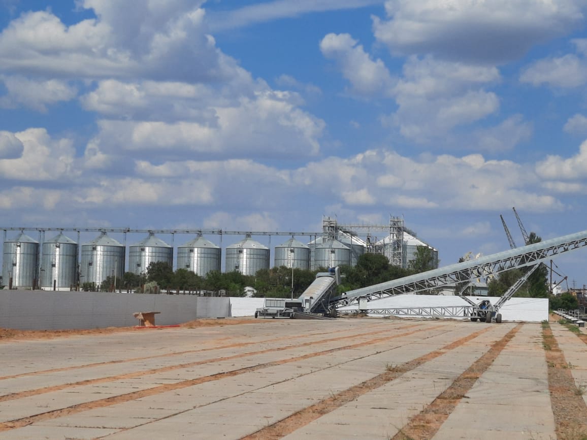 Через Астраханскую область в Туркменистан поступает озимая пшеница