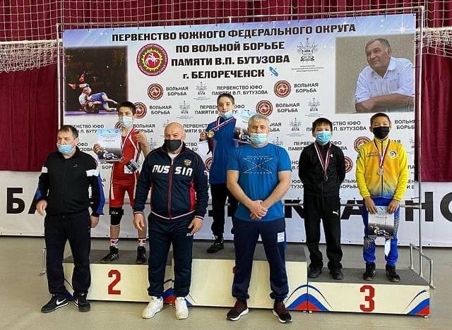 Астраханские борцы-вольники завоевали 7 медалей на Первенстве ЮФО