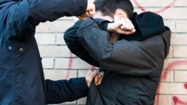 В Астрахани осудят двух подростков за избиение несовершеннолетнего и вымогательстве